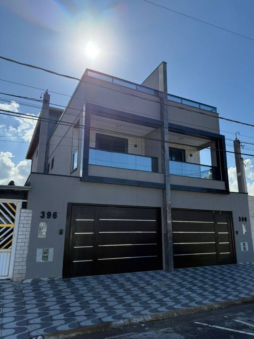 Sobrado, 4 quartos, 204 m² - Foto 1