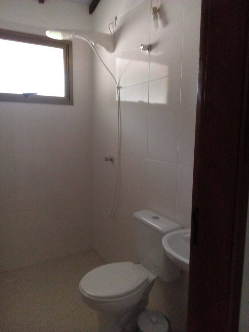 Casa, 4 quartos, 252 m² - Foto 4