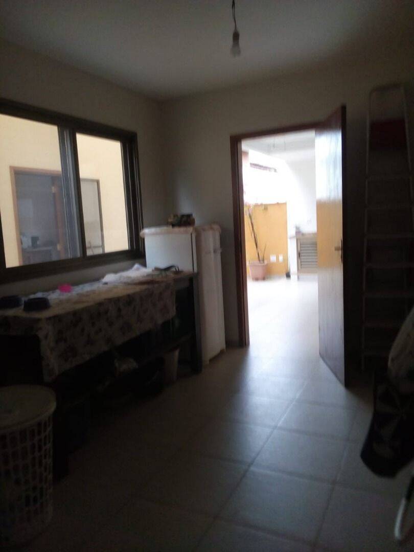 Casa, 4 quartos, 252 m² - Foto 13