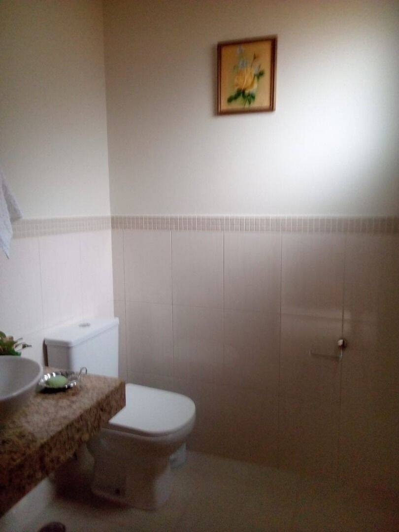 Casa, 4 quartos, 252 m² - Foto 32