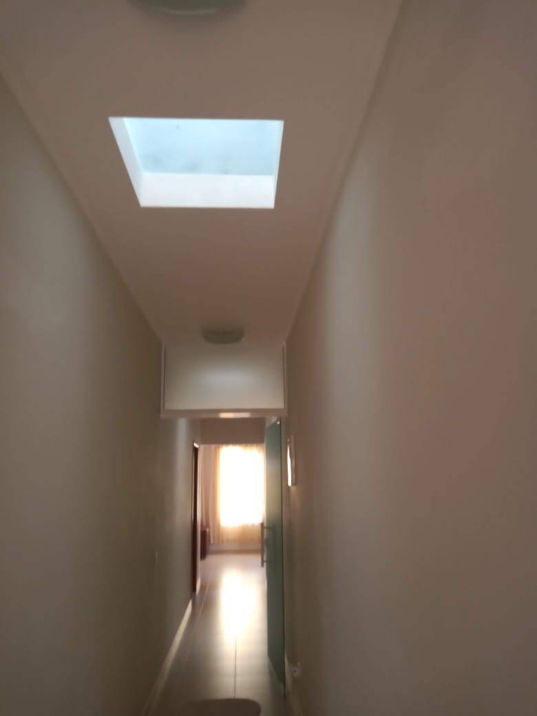 Casa, 4 quartos, 252 m² - Foto 37