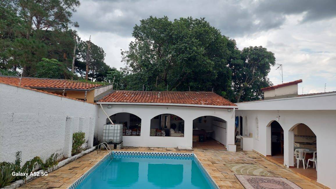 Casa, 5 quartos, 415 m² - Foto 1