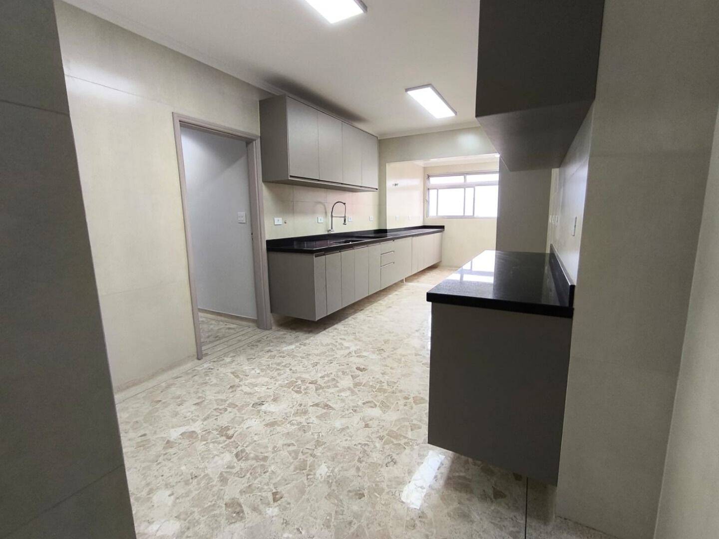 Apartamento, 4 quartos, 212 m² - Foto 28