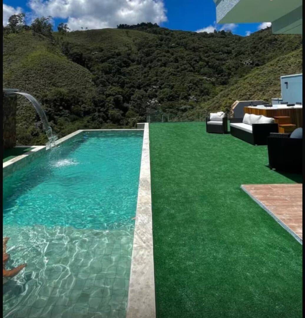 Chácara, 3 quartos, 540 m² - Foto 1