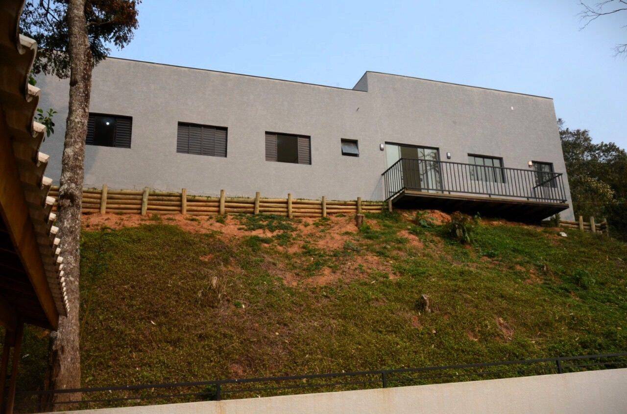 Chácara, 3 quartos, 880 m² - Foto 2