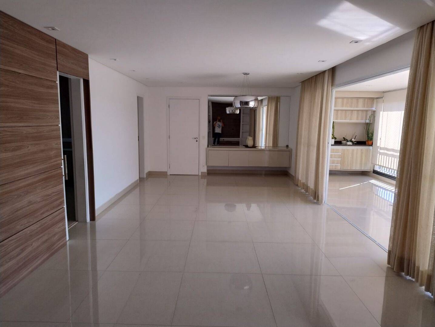 Apartamento, 3 quartos, 172 m² - Foto 2