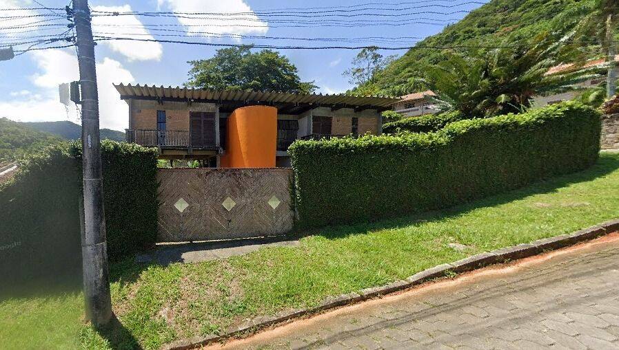 Casa, 4 quartos, 422 m² - Foto 1