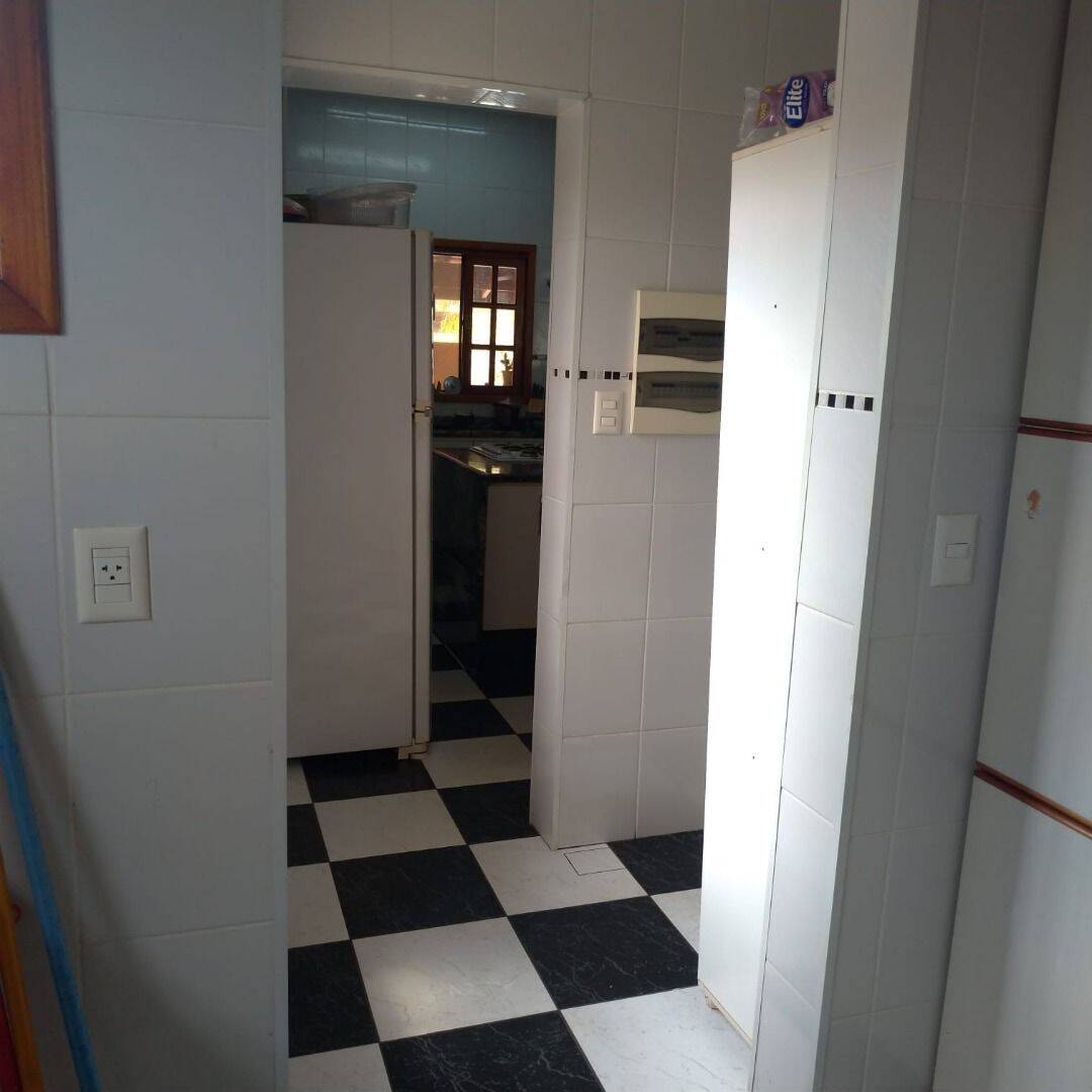 Casa, 4 quartos, 320 m² - Foto 28