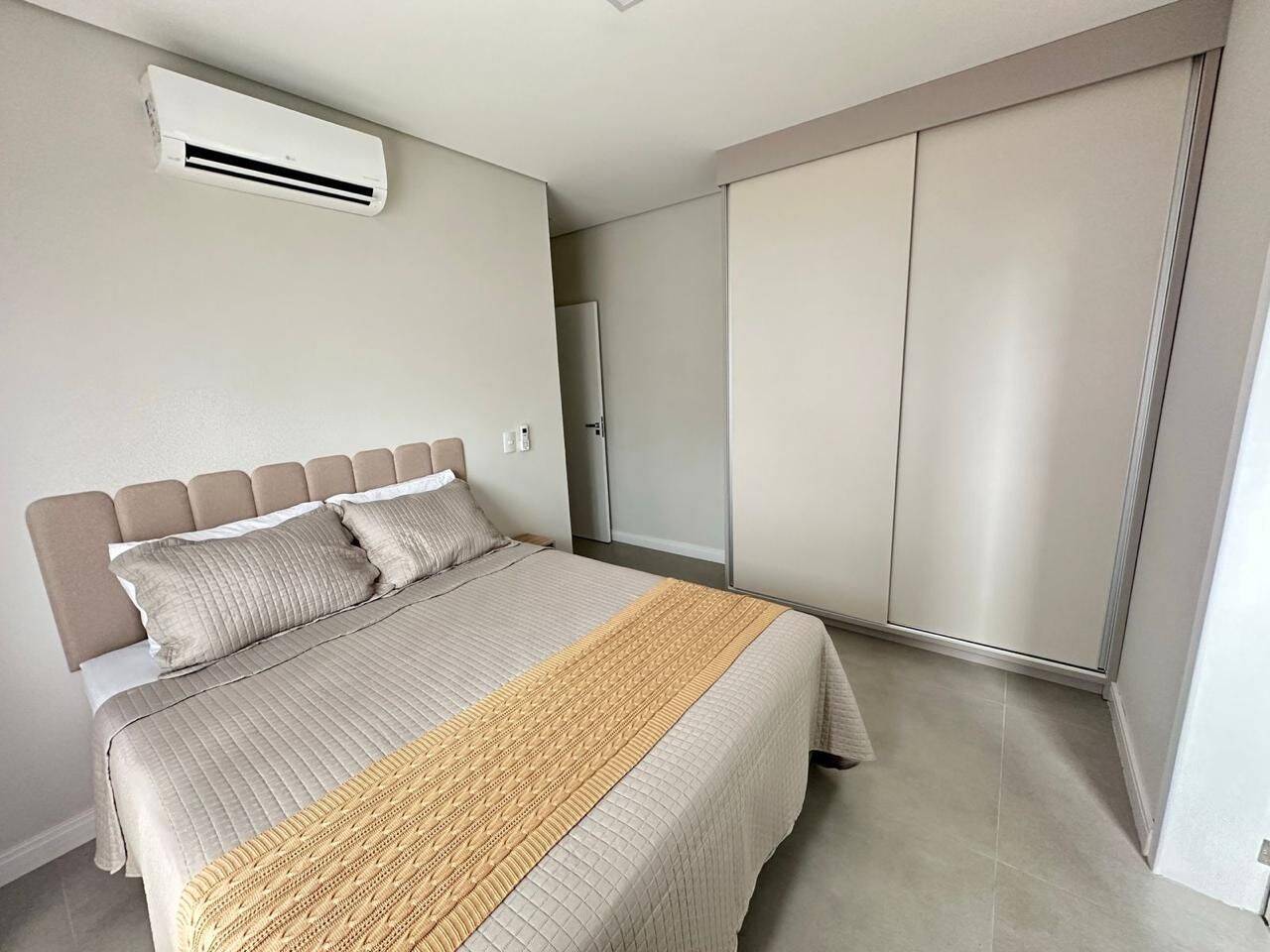 Casa, 4 quartos, 258 m² - Foto 11