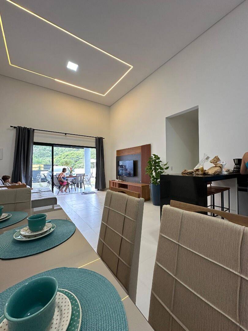 Casa, 3 quartos, 170 m² - Foto 3
