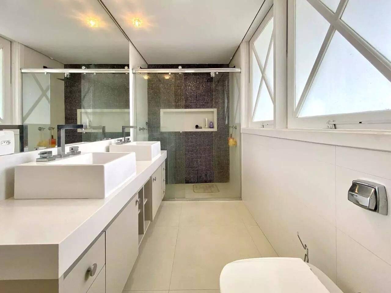 Sobrado, 5 quartos, 245 m² - Foto 8