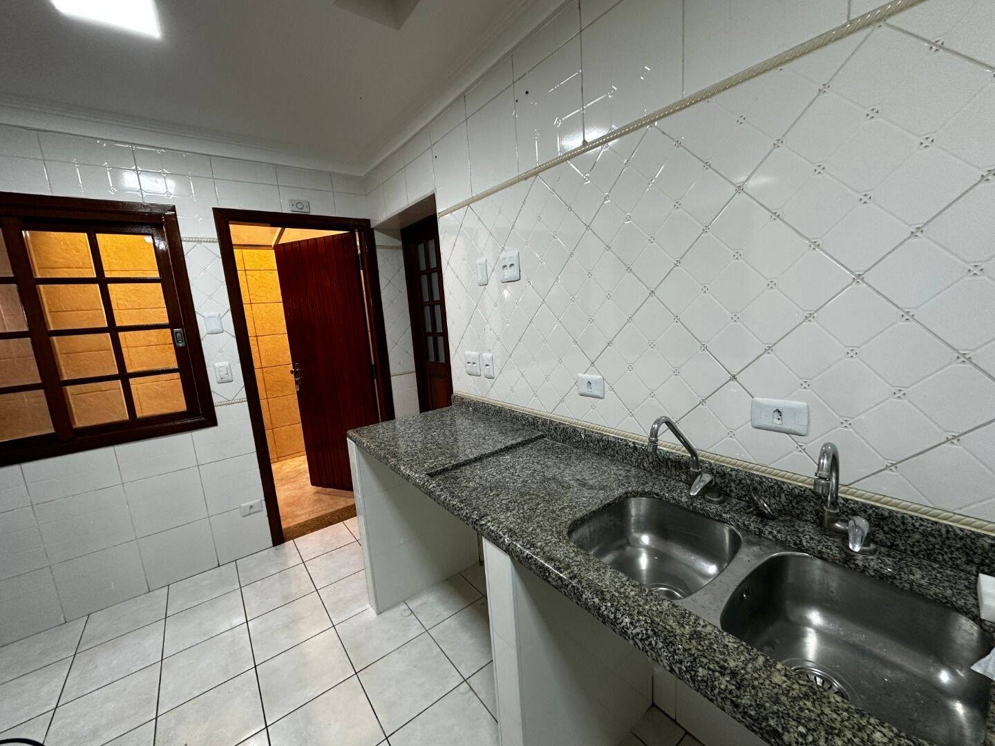 Sobrado, 6 quartos, 380 m² - Foto 136