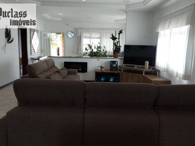 Sobrado para Venda em Atibaia - 5