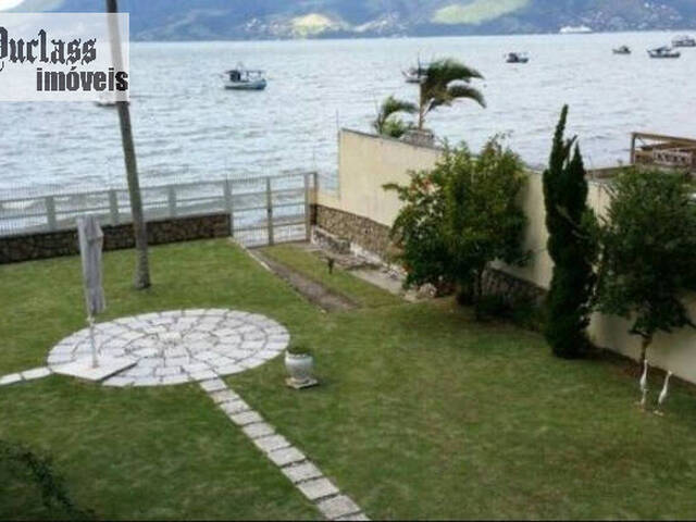 Venda em São Francisco da Praia - São Sebastião