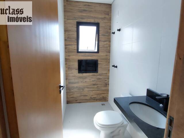 Casa para Venda em Atibaia - 4