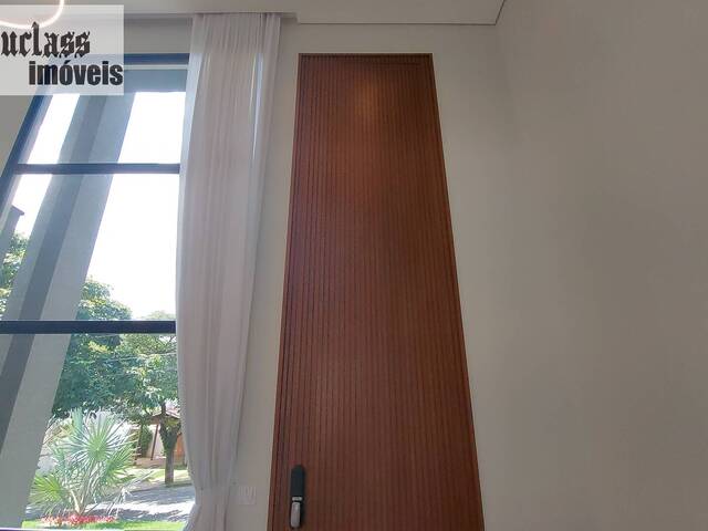 Sobrado para Venda em Atibaia - 2