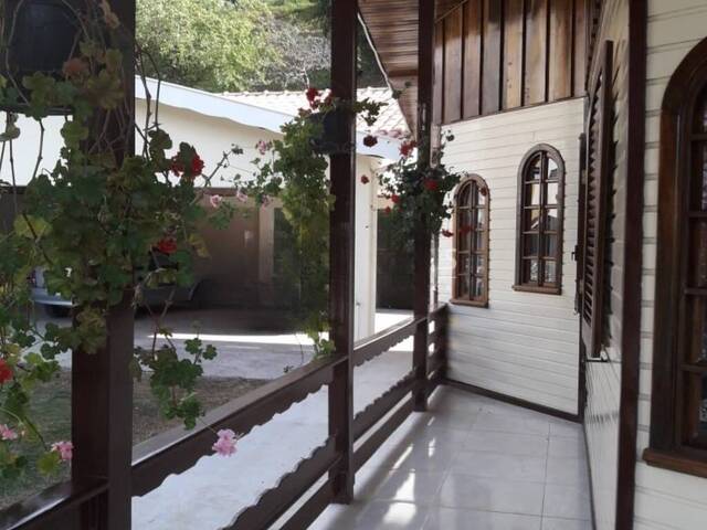 Casa para Venda em Campos do Jordão - 4