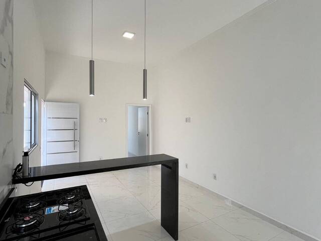 Casa para Venda em Bom Jesus dos Perdões - 5