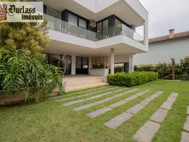 Sobrado para Venda em Embu-Guaçu - 2