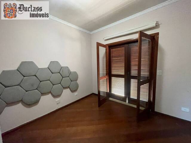 Sobrado para Venda em Mairiporã - 2