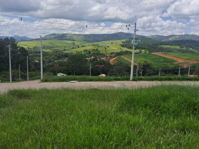 Venda em Bairro Canedos - Piracaia