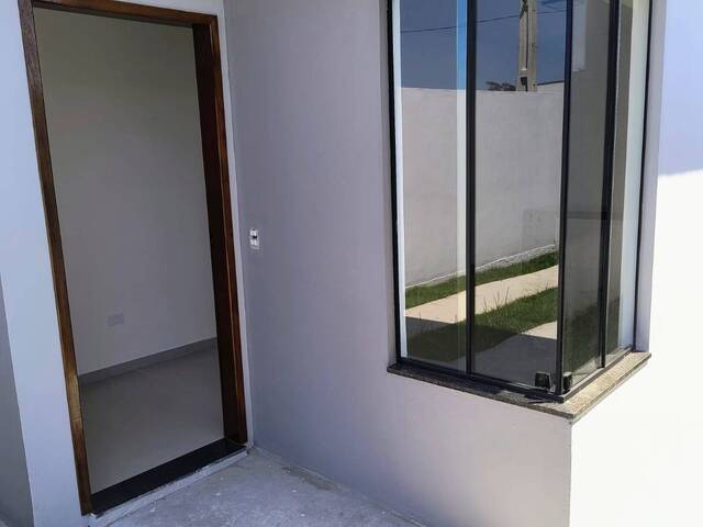 Casa para Venda em Caraguatatuba - 2