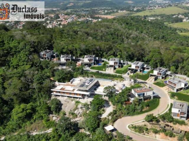 Sobrado para Venda em Atibaia - 3