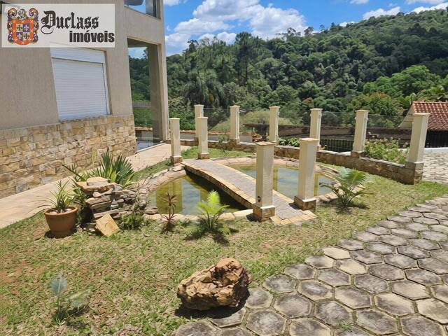 Sobrado para Venda em Mairiporã - 2