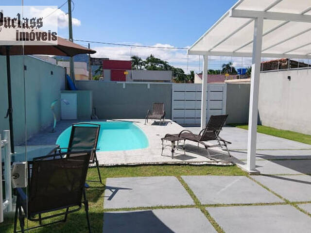 Casa para Venda em Caraguatatuba - 1