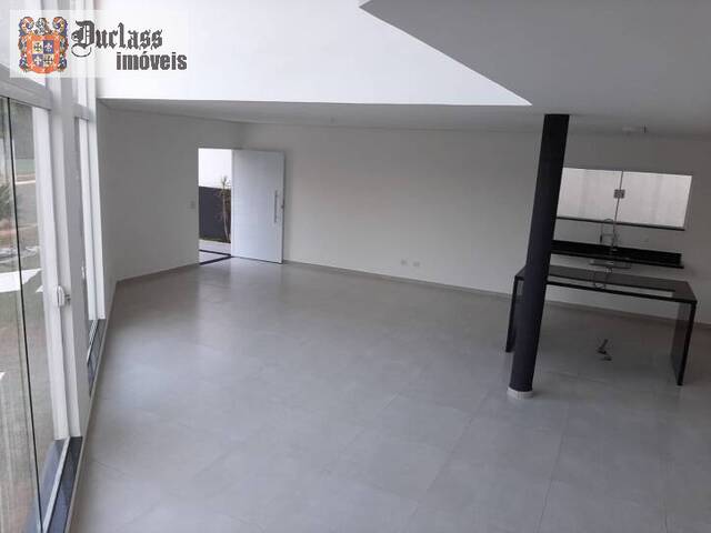 Sobrado para Venda em Atibaia - 4