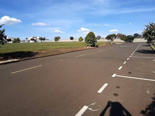 Venda em Fazenda Santa Lúcia - Americana