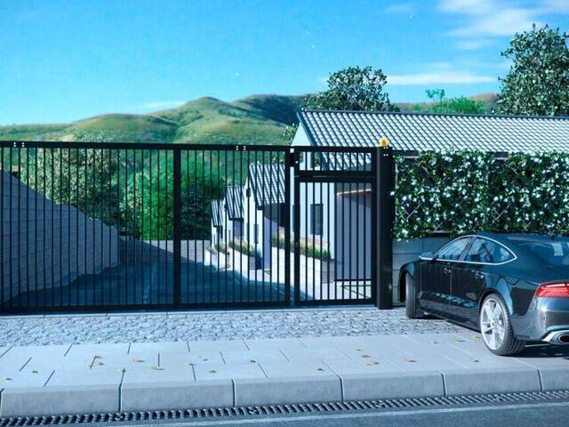 Casa para Venda em Atibaia - 2