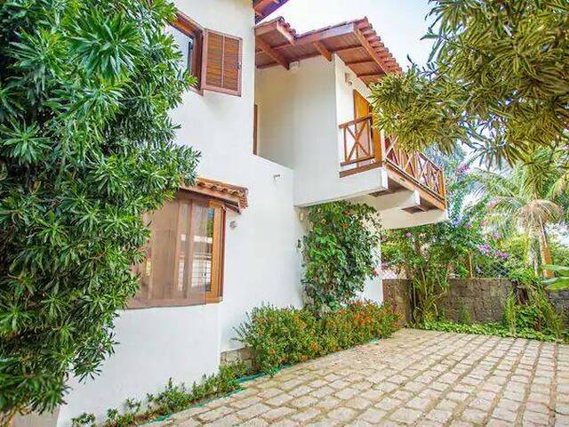 Sobrado para Venda em Ilhabela - 2