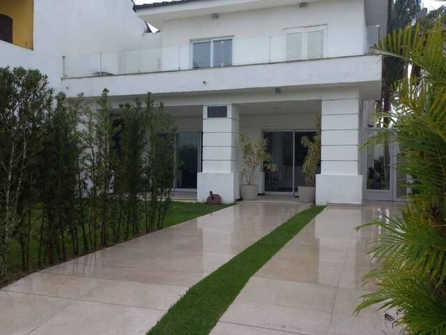 Sobrado para Venda em Bertioga - 2