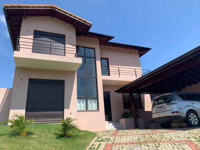 Sobrado para Venda em Atibaia - 2