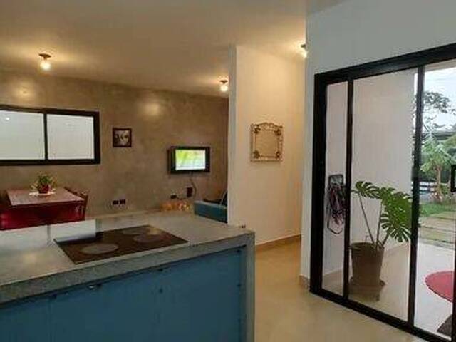 Casa para Venda em Caraguatatuba - 2