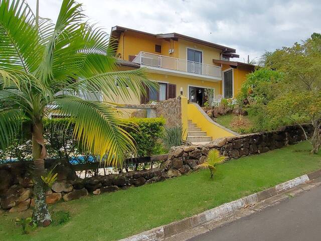 Sobrado para Venda em Atibaia - 2