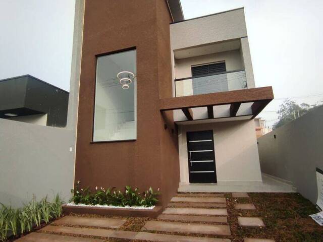 Sobrado para Venda em Atibaia - 2