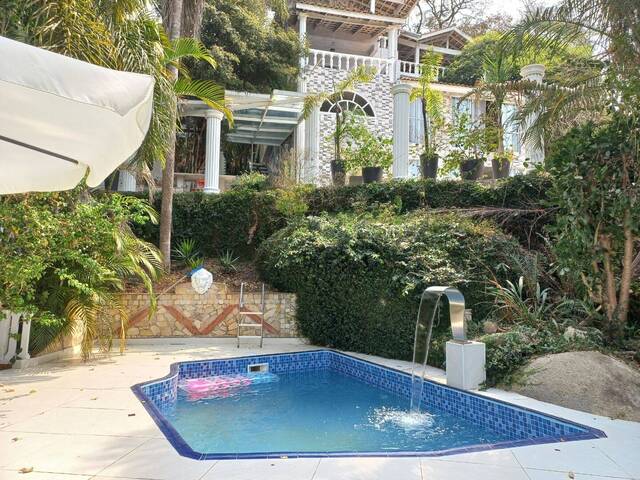 Casa para Venda em Mairiporã - 2