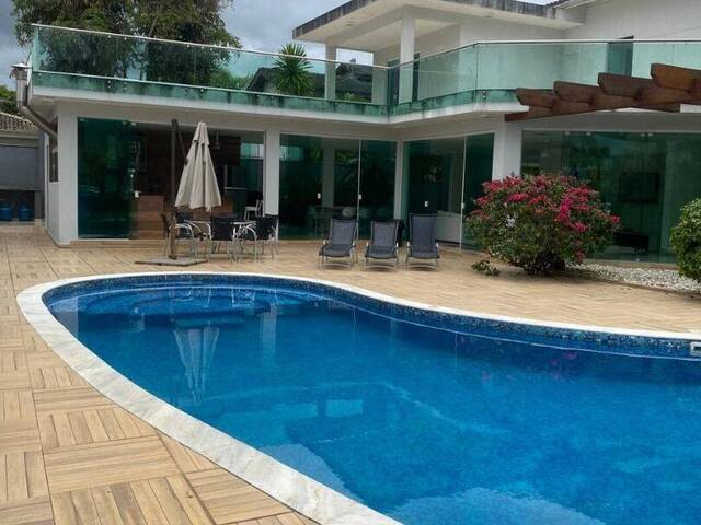 Sobrado para Venda em Bertioga - 2