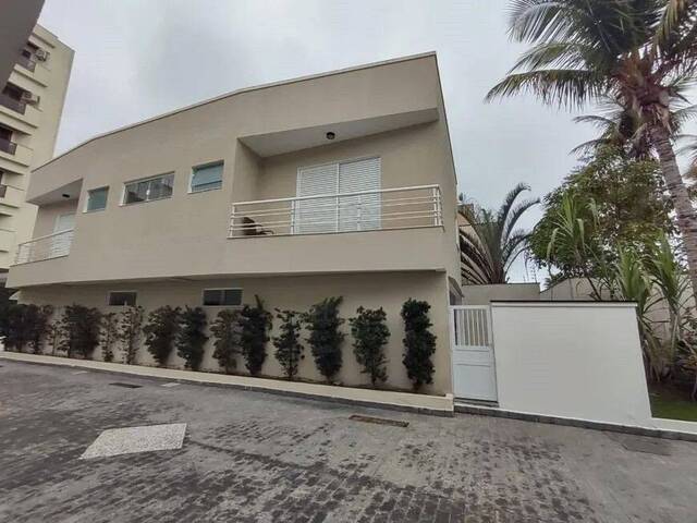 Sobrado para Venda em Guarujá - 4