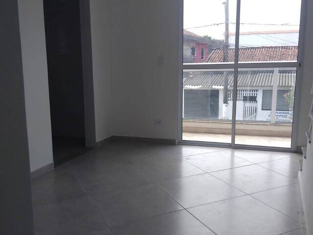 Sobrado para Venda em São Vicente - 4