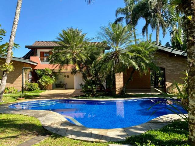 Sobrado para Venda em Ubatuba - 2