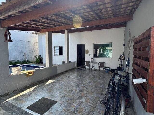 Casa para Venda em Peruíbe - 2