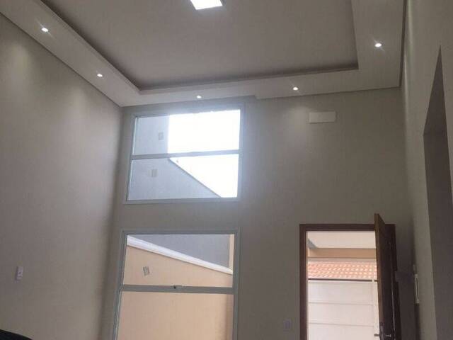 Casa para Venda em Indaiatuba - 2