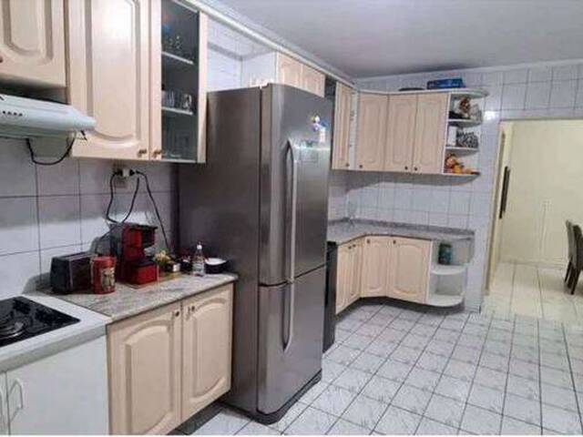 Sobrado para Venda em Jundiaí - 3