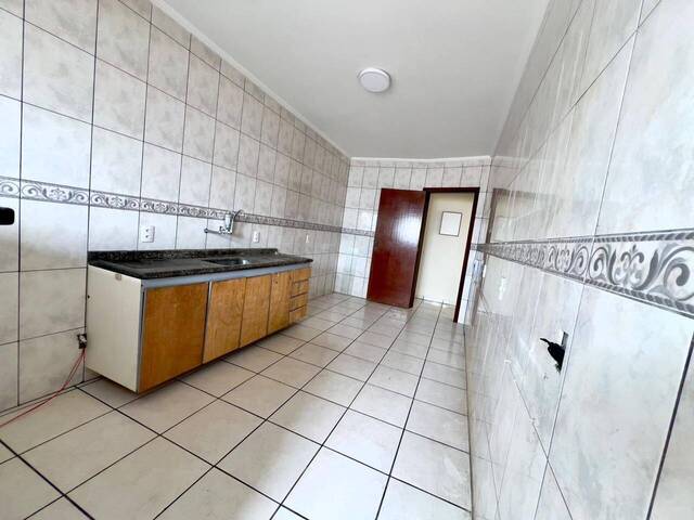 Apartamento para Venda em Praia Grande - 5