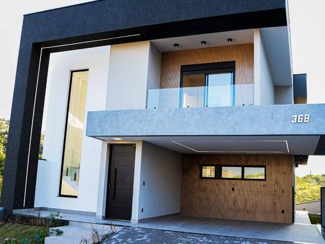 Sobrado para Venda em Valinhos - 2