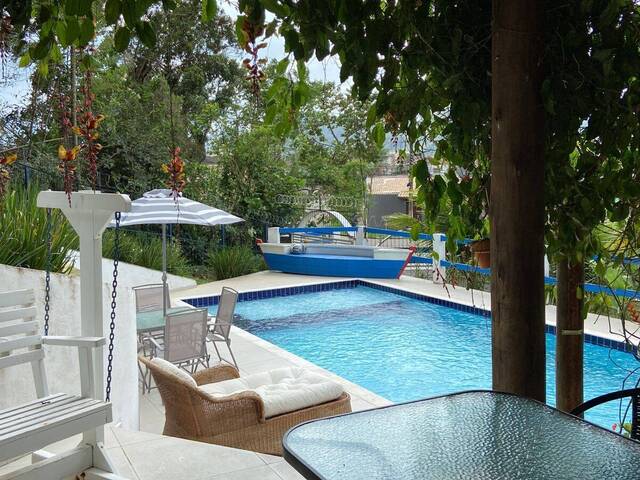 Casa para Venda em Caraguatatuba - 2