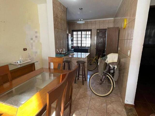 Sobrado para Venda em Peruíbe - 4